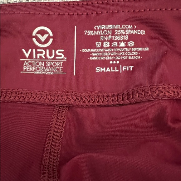 Ladies Virus Data Shorts - Picture 3 of 3